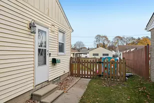 3834 S 54th St, Milwaukee, WI 53220 - Photo 16