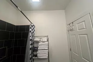 212 W Center St, Milwaukee, WI 53212 - Photo 46