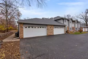 180 W Oak Leaf Dr, Oak Creek, WI 53154 - Photo 28