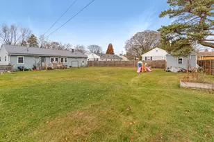 957 Macarthur Dr, Manitowoc, WI 54220 - Photo 26