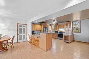 815 Fredonia Ave, Fredonia, WI 53021 - Photo 8