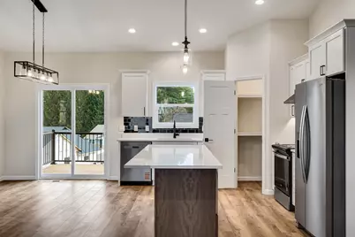 270  Southern Dr, Holmen, WI 54636 - Photo 12