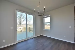 N53W19710 Kingair Dr, Menomonee Falls, WI 53051 - Photo 12