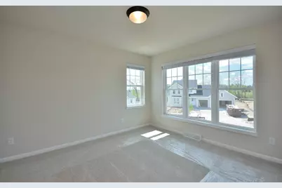 8246 W Bluebird Ct, Mequon, WI 53097 - Photo 18