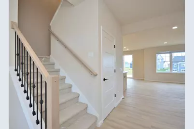 8246 W Bluebird Ct, Mequon, WI 53097 - Photo 12