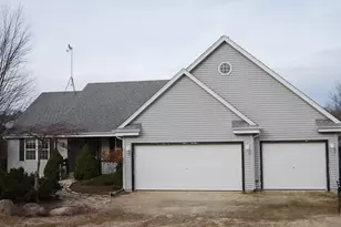 7210 Badger Ln, Wayne, WI 53002 - Photo 36