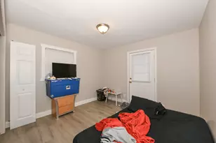 337 S 8th St, Delavan, WI 53115 - Photo 8