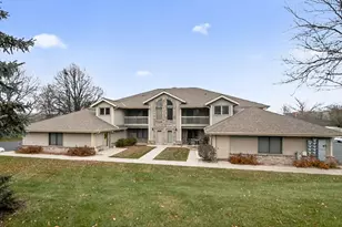 2116 Woodburn Rd, Waukesha, WI 53188 - Photo 20