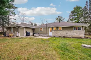 N45W24568 Lindsay Rd, Pewaukee, WI 53072 - Photo 20