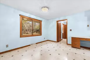 7525 N Redwood Rd, Glendale, WI 53209 - Photo 24