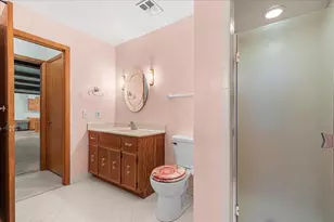 7525 N Redwood Rd, Glendale, WI 53209 - Photo 20