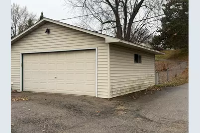 912  Oak St, La Crescent, MN 55947 - Photo 10