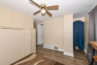4747 S 21st St, Milwaukee, WI 53221 - Photo 16