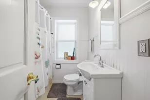 4512 N 105th St, Wauwatosa, WI 53225 - Photo 12