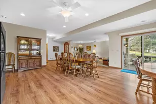 285 Cardinal Ridge Dr, Pewaukee, WI 53072 - Photo 34