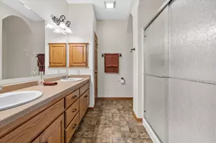 285 Cardinal Ridge Dr, Pewaukee, WI 53072 - Photo 26