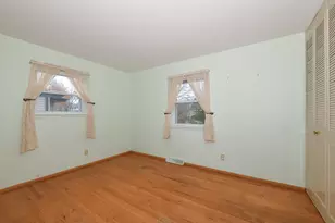 6369 N 101st St, Milwaukee, WI 53225 - Photo 12