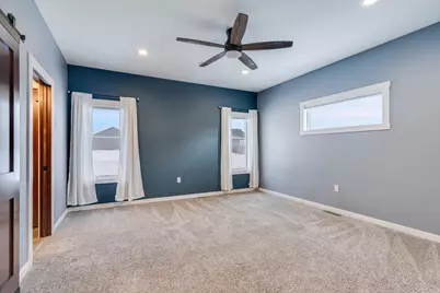 1506  Bridger Dr, Holmen, WI 54636 - Photo 6