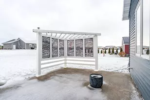 1506 Bridger Dr, Holmen, WI 54636 - Photo 36