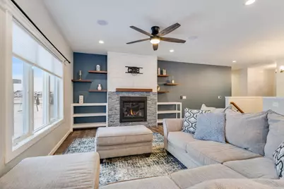 1506  Bridger Dr, Holmen, WI 54636 - Photo 4