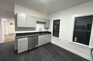 3157 S 8th St, Milwaukee, WI 53215 - Photo 6