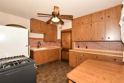 2534 S Brisbane Ave, Milwaukee, WI 53207 - Photo 12