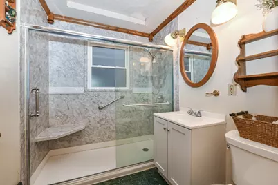 2534 S Brisbane Ave, Milwaukee, WI 53207 - Photo 16