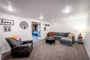 2320 N Main St, Racine, WI 53402 - Photo 14