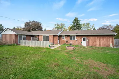 9505 W Orinda Ct, Milwaukee, WI 53224 - Photo 24