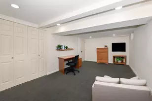 1580 W Howard Ave, Milwaukee, WI 53221 - Photo 8