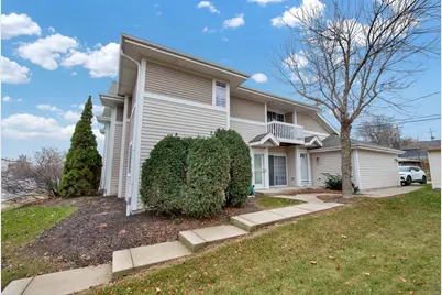 2023 W Layton Ave #8, Milwaukee, WI 53221 - Photo 4