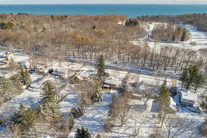 902  Lake Dr, South Milwaukee, WI 53172 - Photo 50