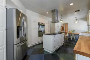 902 Lake Dr, South Milwaukee, WI 53172 - Photo 16