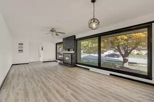 3422 Stratford Ave, Racine, WI 53402 - Photo 8