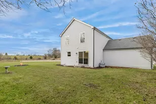 632 Partridge Pkwy, Genoa City, WI 53128 - Photo 12