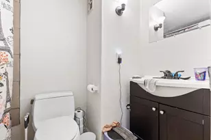 9241 W Allyn St, Milwaukee, WI 53224 - Photo 12