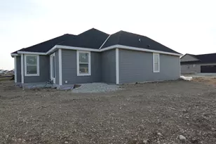 1757 Hammock Ln, Oconomowoc, WI 53066 - Photo 4