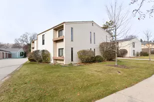 1876 Haymarket Rd, Waukesha, WI 53189 - Photo 24