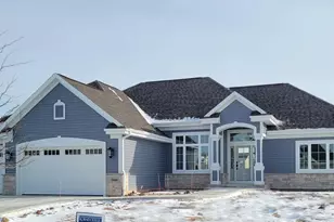 1940 N Creek Dr, Grafton, WI 53024 - Photo 2