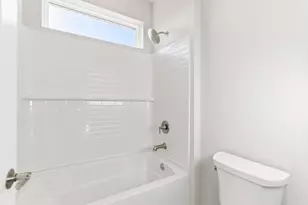 1940 N Creek Dr, Grafton, WI 53024 - Photo 8