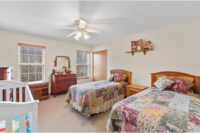 226  Beatrice Dr, Hartford, WI 53027 - Photo 18