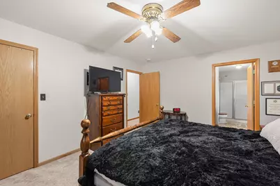 226  Beatrice Dr, Hartford, WI 53027 - Photo 16