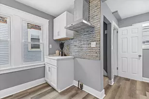 3530 W Park Hill Ave, Milwaukee, WI 53208 - Photo 12