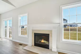 1545 N Stone Ridge Dr, Lake Geneva, WI 53147 - Photo 8