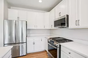 1545 N Stone Ridge Dr, Lake Geneva, WI 53147 - Photo 12