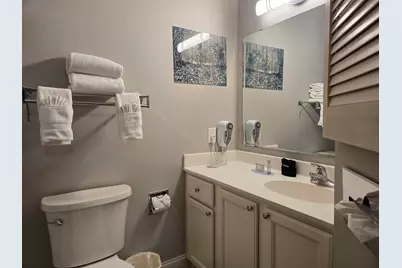 111  Center St #140, Lake Geneva, WI 53147 - Photo 4