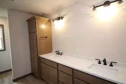 725  Brookview Ct, Racine, WI 53402 - Photo 20