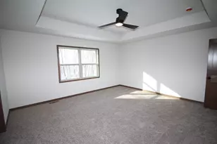 725 Brookview Ct, Racine, WI 53402 - Photo 18