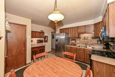 3734 N 73rd St, Milwaukee, WI 53216 - Photo 10