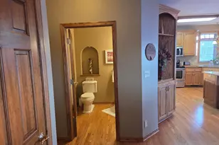 W282N4163 Somerset Ln, Delafield, WI 53072 - Photo 38